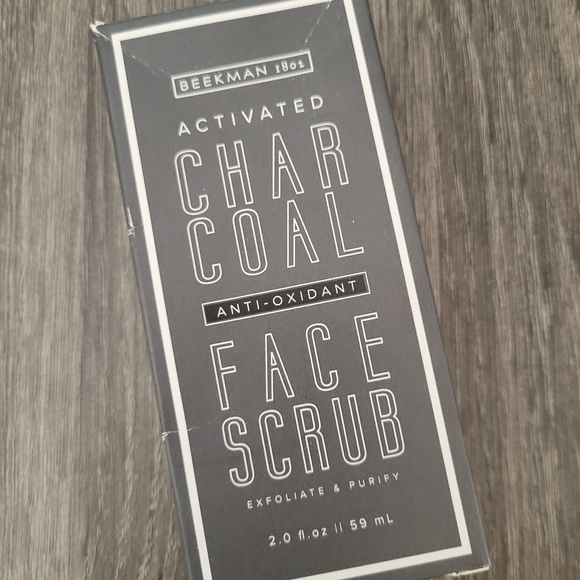 Beekman 1802 Charcoal Mask - Picture 1 of 4